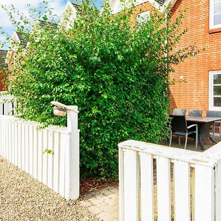 4 Person Holiday Home In R M Sønderby 외부 사진